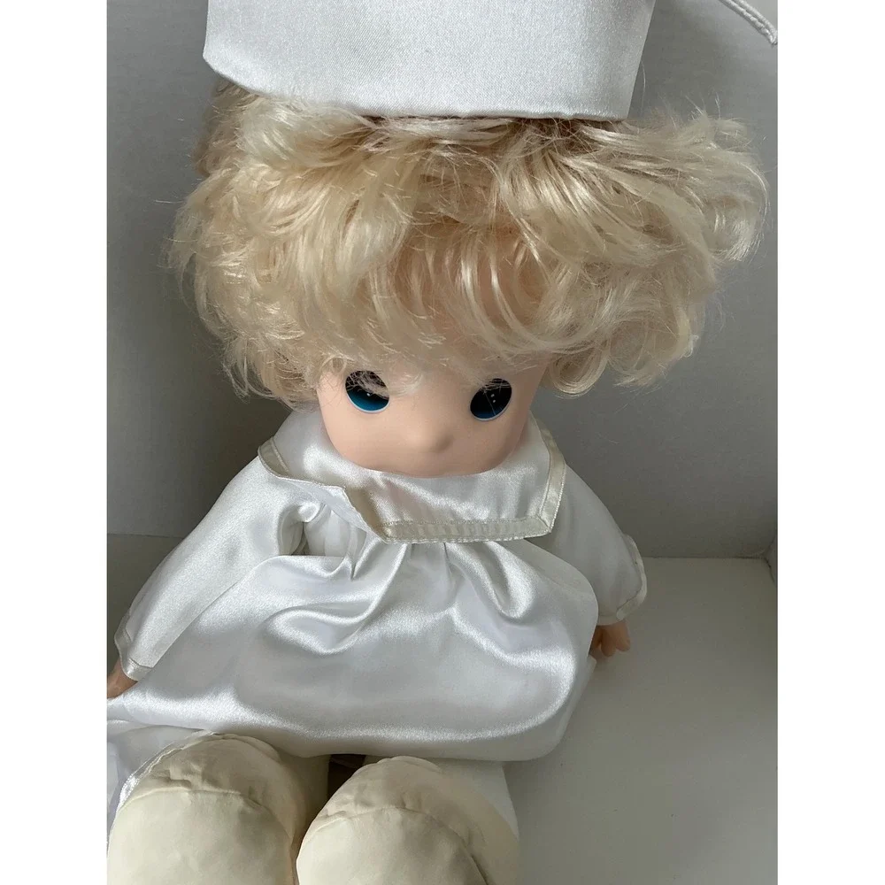 Precious‎ Moments Vintage 1991 Graduation Doll White Satin Gown 15 Inch NWT